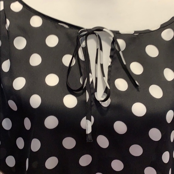 VINCE CAMUTO POLKA DOT BLACK And WHITE BLOUSE NWOT - Picture 4 of 8